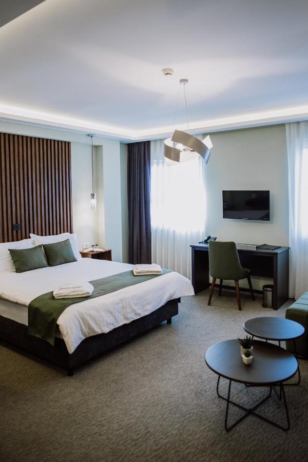 Hotel Kapri Бітола Екстер'єр фото