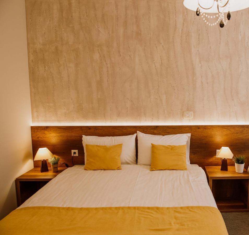 Hotel Kapri Бітола Екстер'єр фото