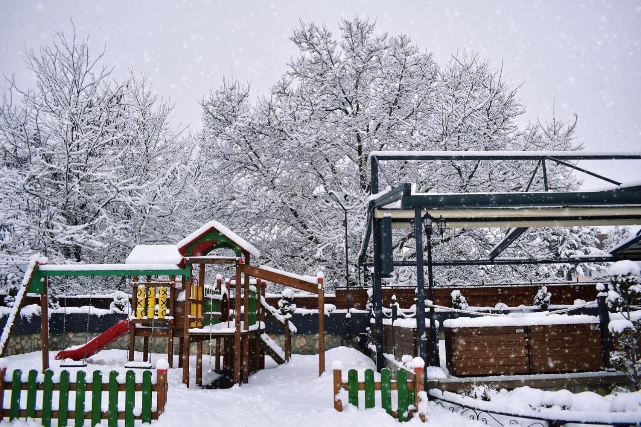 Hotel Kapri Бітола Екстер'єр фото